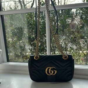 Gucci Black Leather Shoulder Bag
